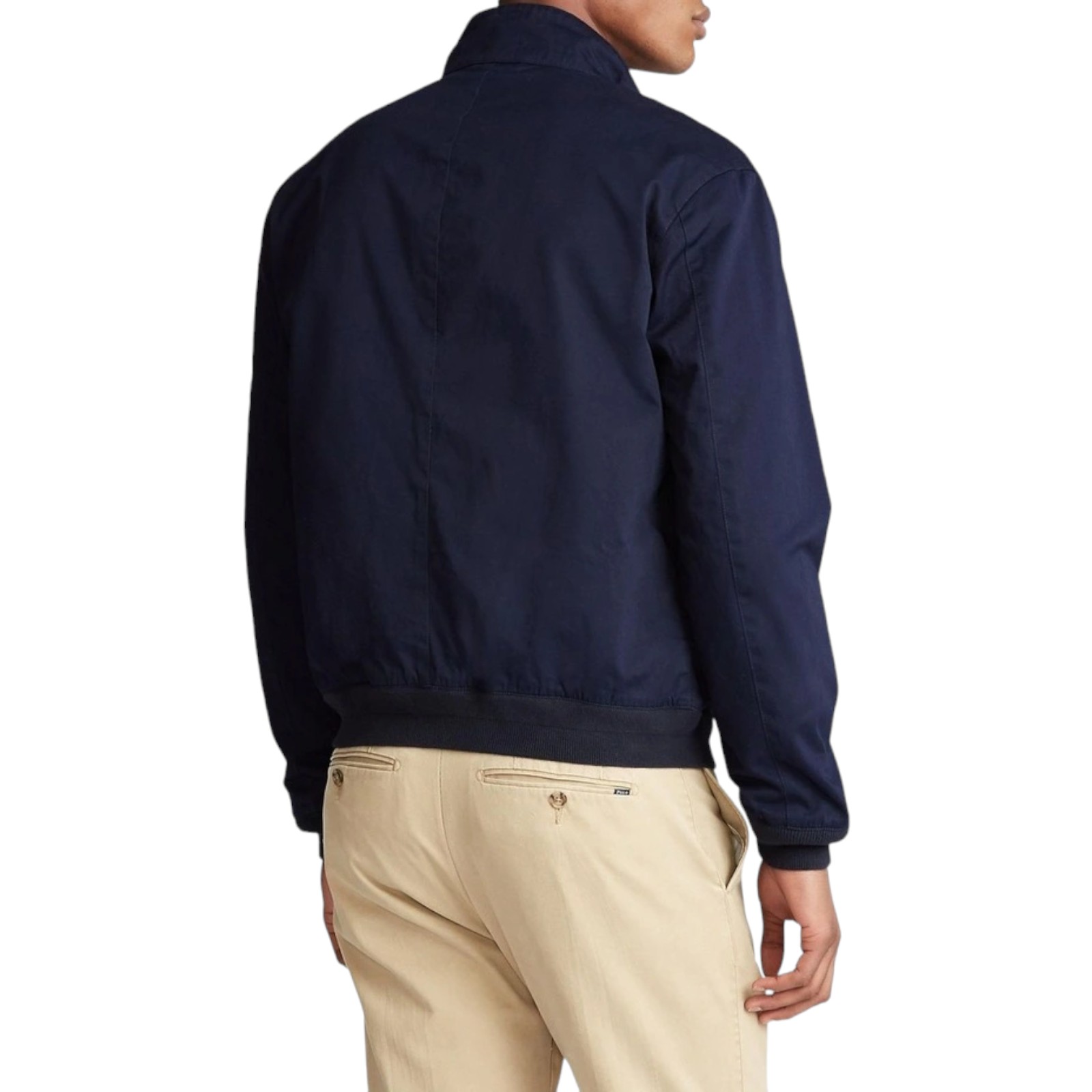 813744640_2_720x928-Photoroom